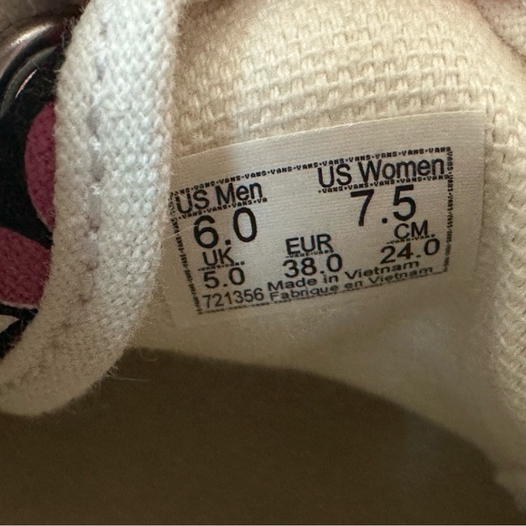 Authentic Vans shoes - Picture 6 of 10